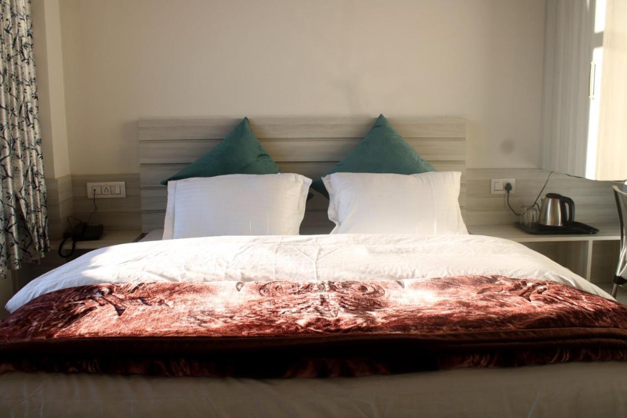 Him Aashrey B&B Homestay Шімла Екстер'єр фото